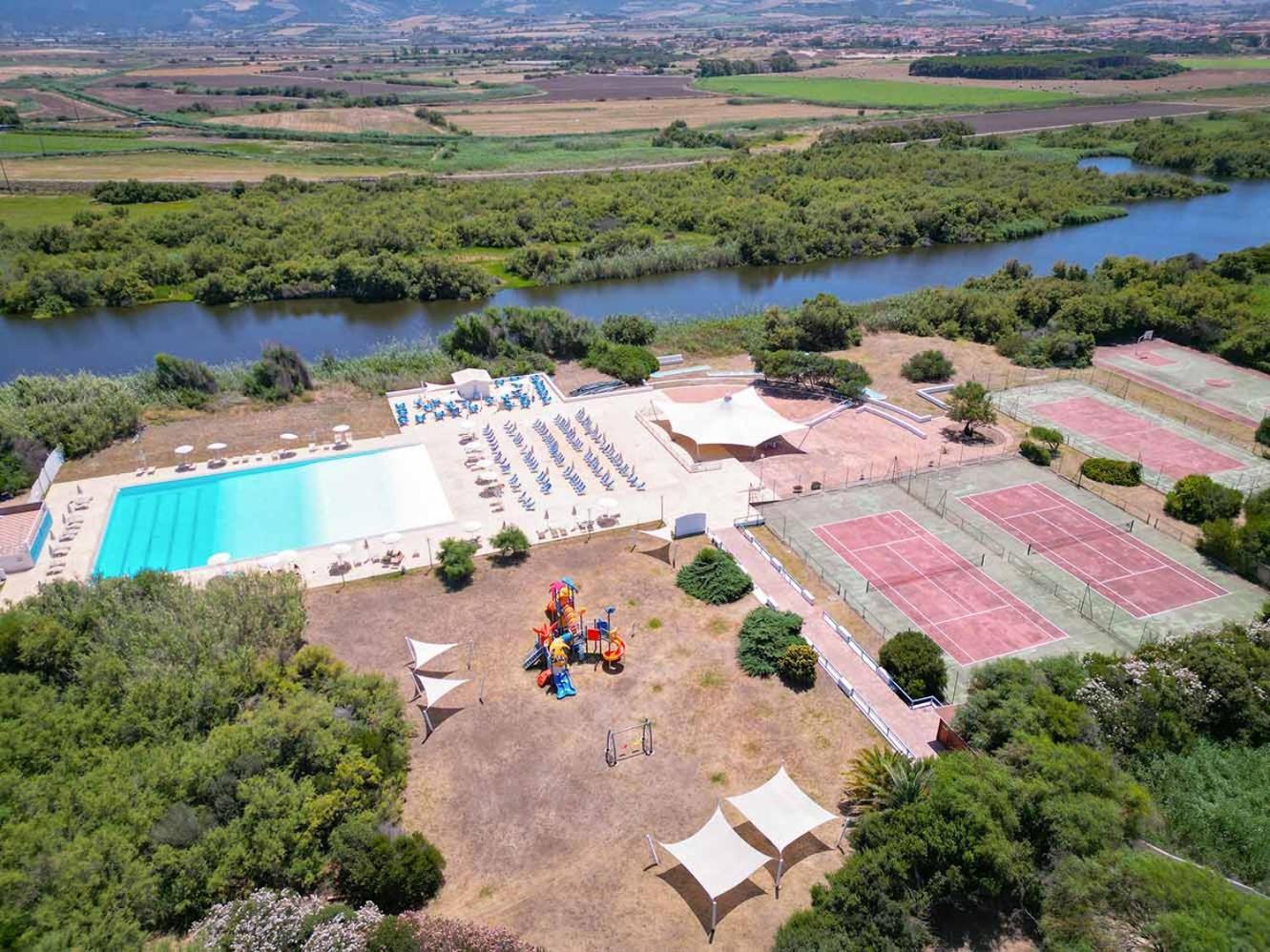 Mimose Beach Village Badesi Zewnętrze zdjęcie