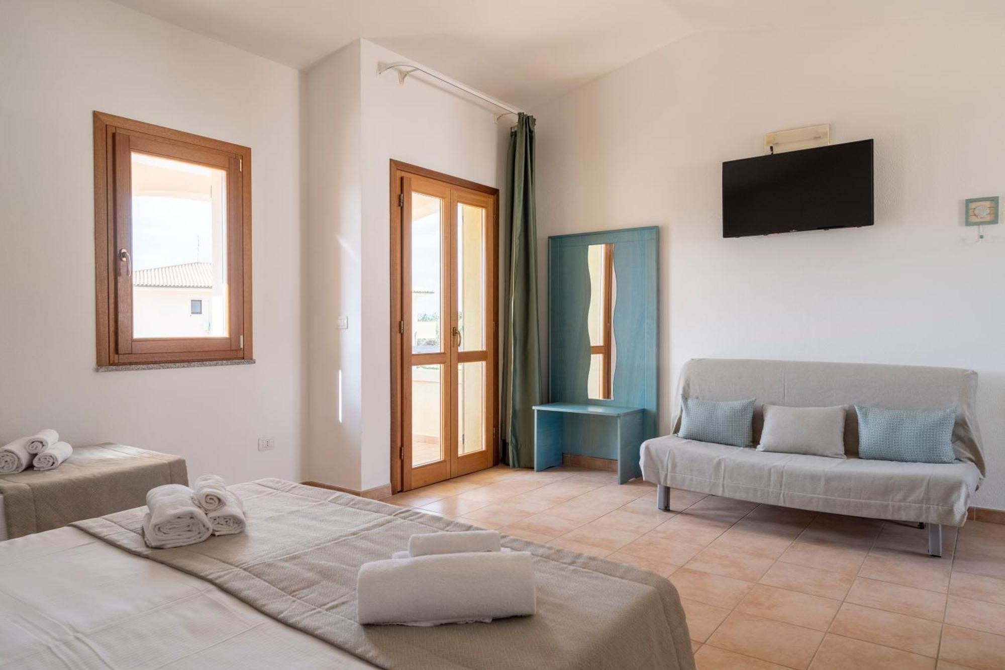Mimose Beach Village Badesi Zewnętrze zdjęcie