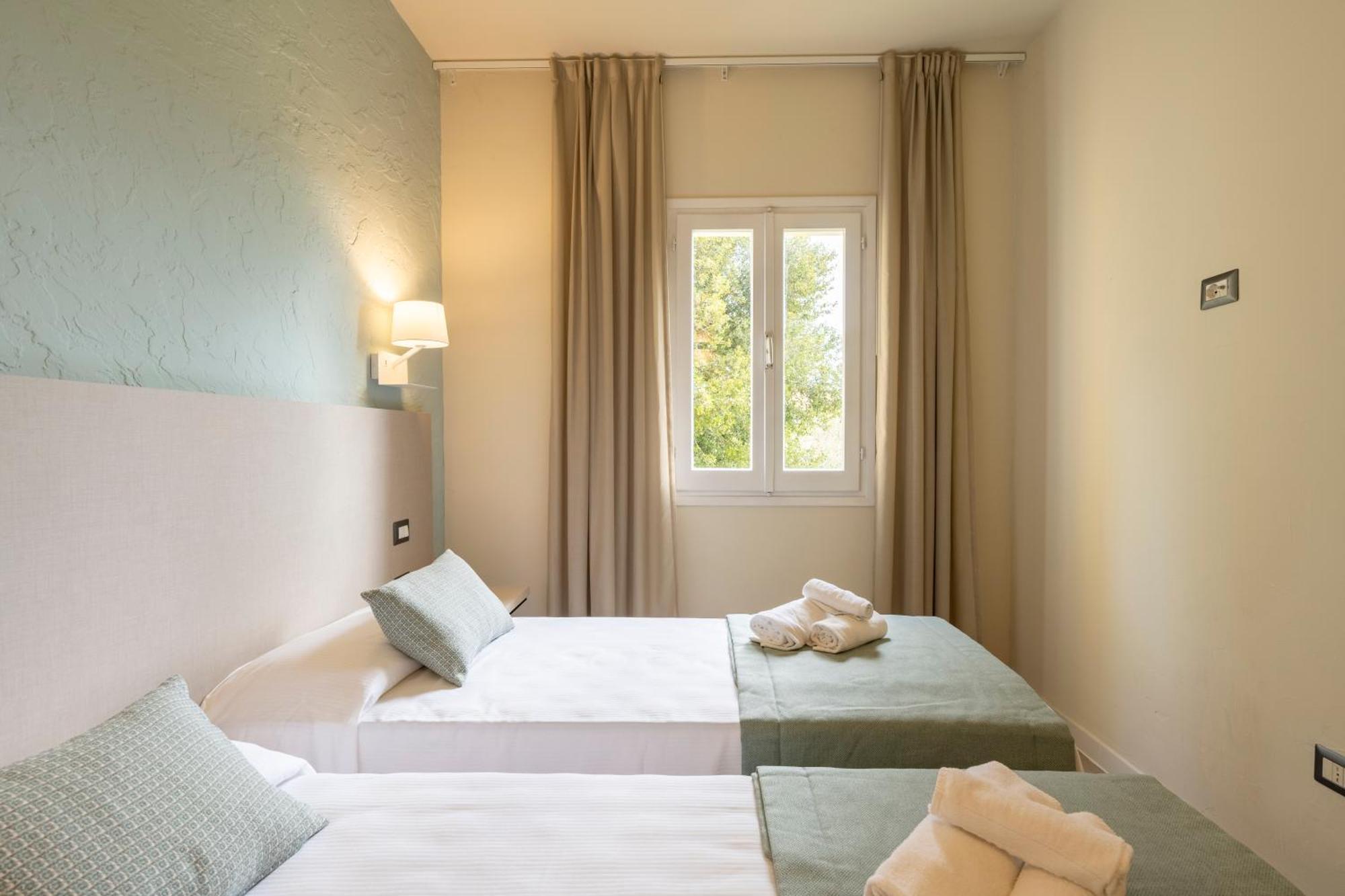 Mimose Beach Village Badesi Zewnętrze zdjęcie