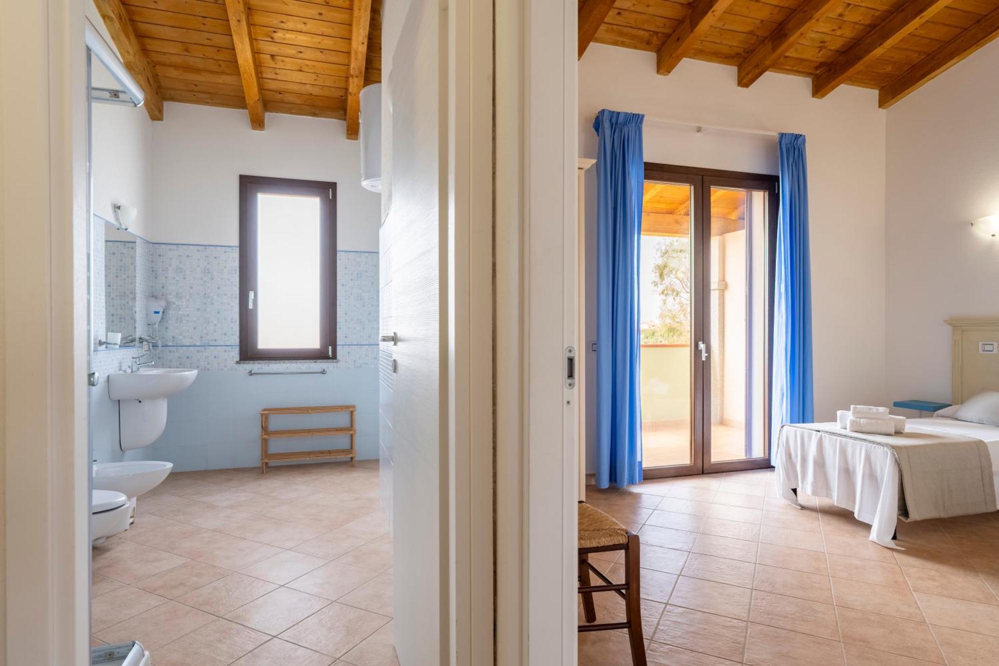 Mimose Beach Village Badesi Zewnętrze zdjęcie